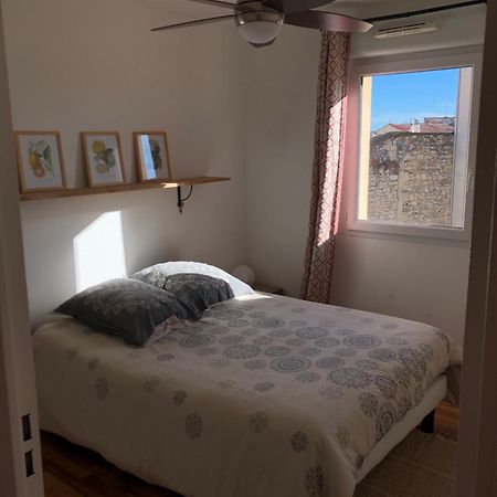 Bel Appartement Nimois Au Calme Avec Balcon นีมส์ ภายนอก รูปภาพ