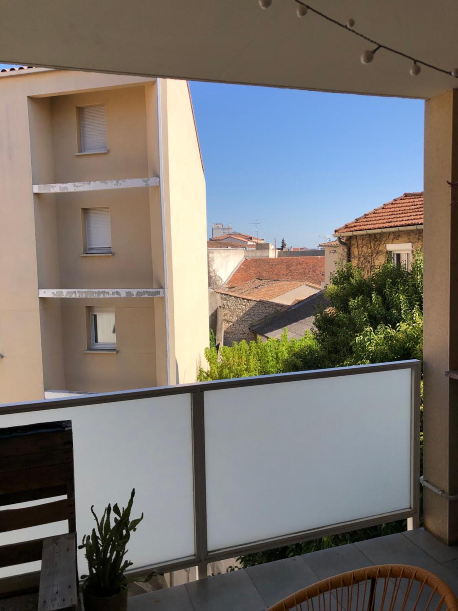Bel Appartement Nimois Au Calme Avec Balcon นีมส์ ภายนอก รูปภาพ